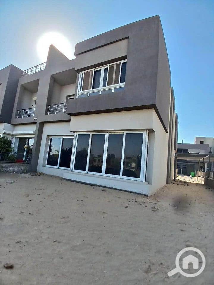 The last twinhouse in Etapa Sheikh Zayed next to Rabwa with immediate delivery – pohled 3