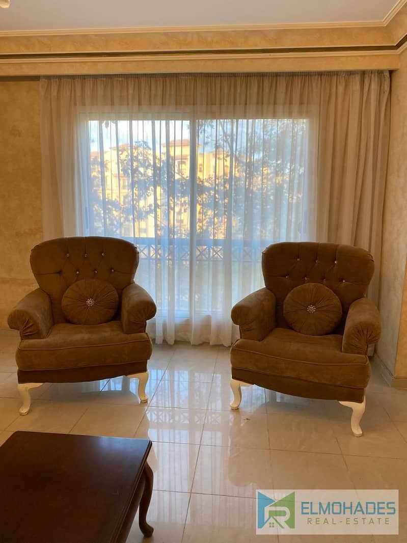 Experience upscale living in Madinaty! Luxury apartment for rent with high-end custom finishes, a prime location, and move-in ready. Act fast before i - Widok 4