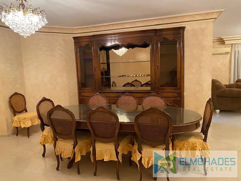 Experience upscale living in Madinaty! Luxury apartment for rent with high-end custom finishes, a prime location, and move-in ready. Act fast before i - Więcej