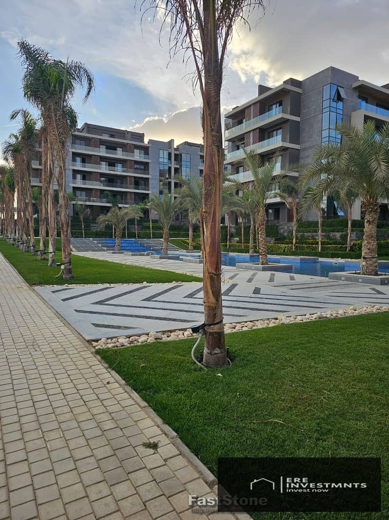 Corner apartment (186 sq m) with water feature view (resale) in Patio Oro La Vista, Golden Square - 200,000 less than market price - immediate occupan - Ansicht 5