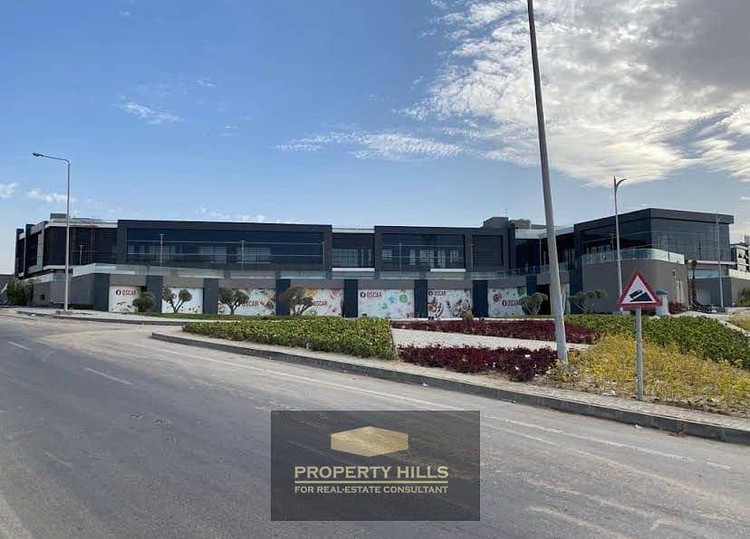 I own a commercial store in one of the strongest investment areas in Sheikh Zayed, directly on the axis in front of Arkan. - Mehr