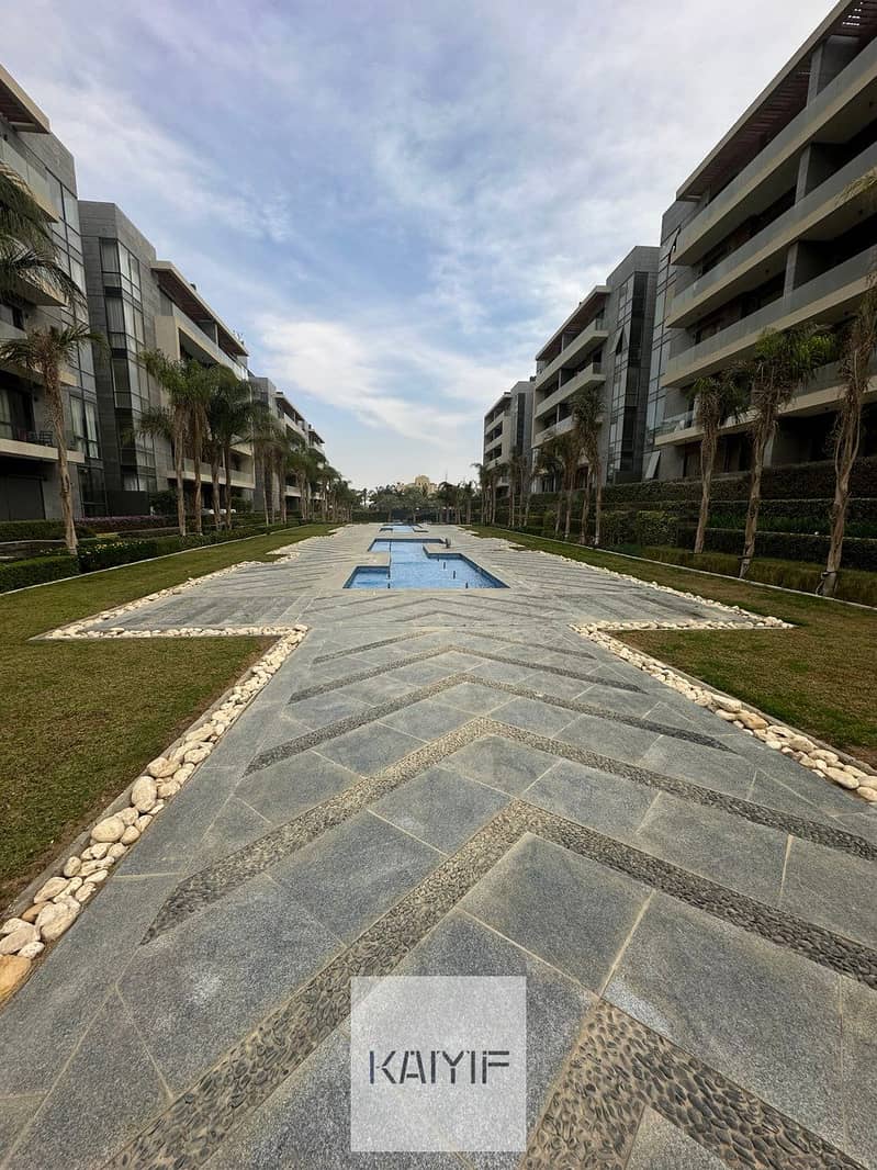 Apartment for Sale in El Patio Oro Compound New Cairo Open View Prime Location Ready To Move - Vista 6