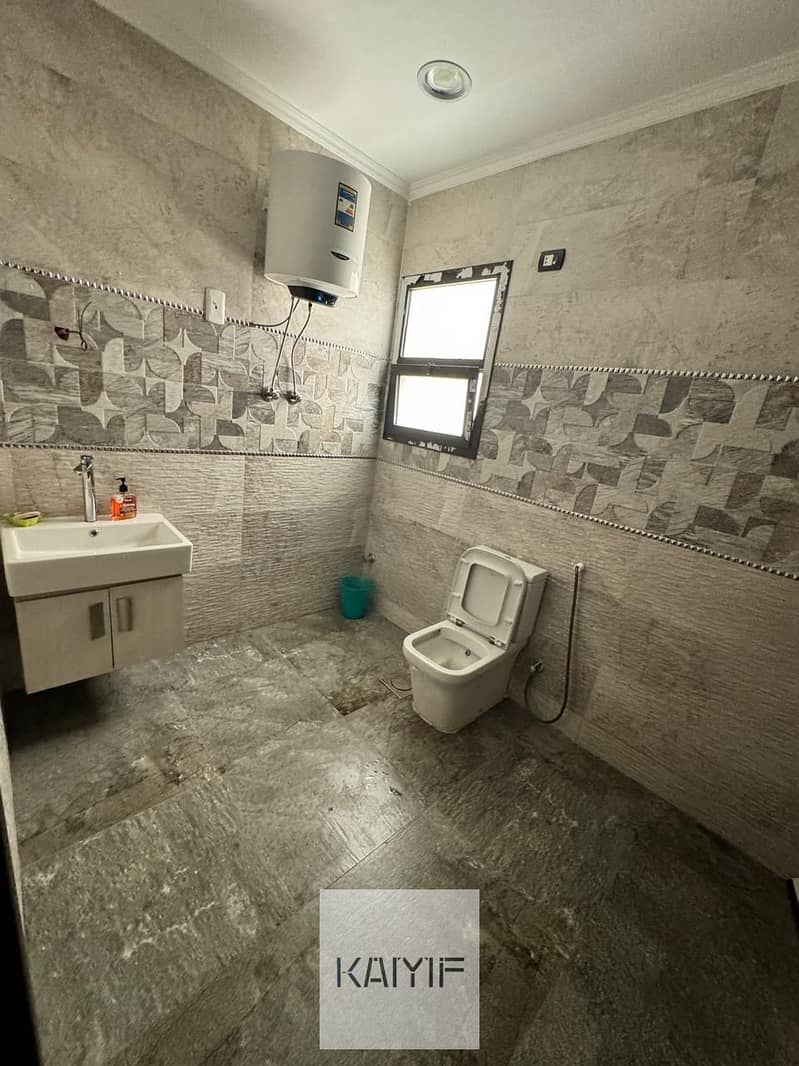 Luxury Fully Furnished Apartment for Rent in Eastown Prime Location with ACs and Spacious Layout in New Cairo - Widok 6