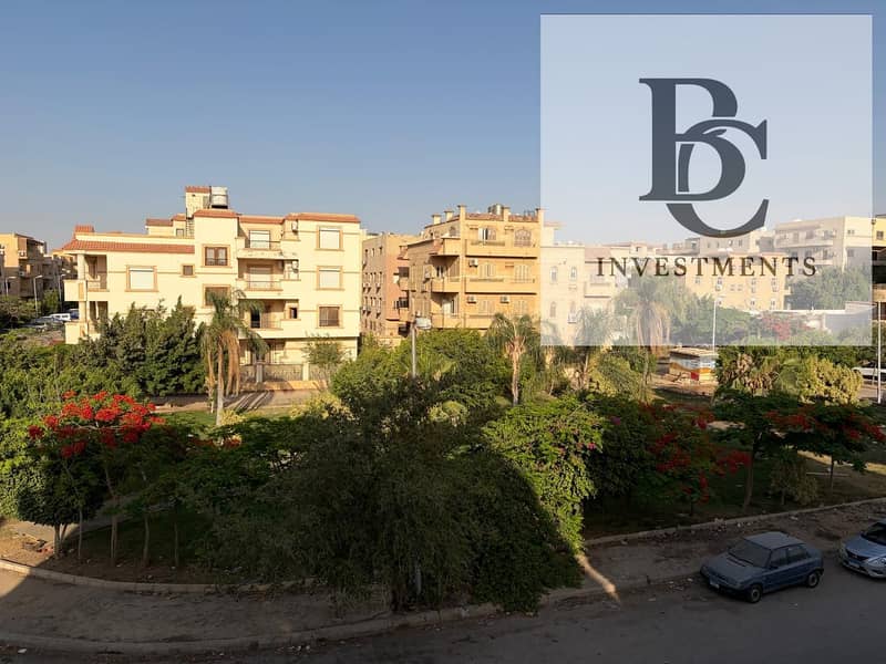 Ultra Super Lux Apartment with Garden View for Sale in the Best Location in the Second District - Ansicht 2