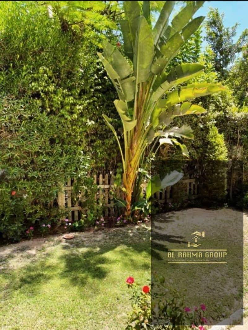 A four-story villa for rent in Al Rehab City, New Cairo, next to Mall 1, the old market, and all services. Land area 300 sq m, built-up area 220 sq m. - Widok 3