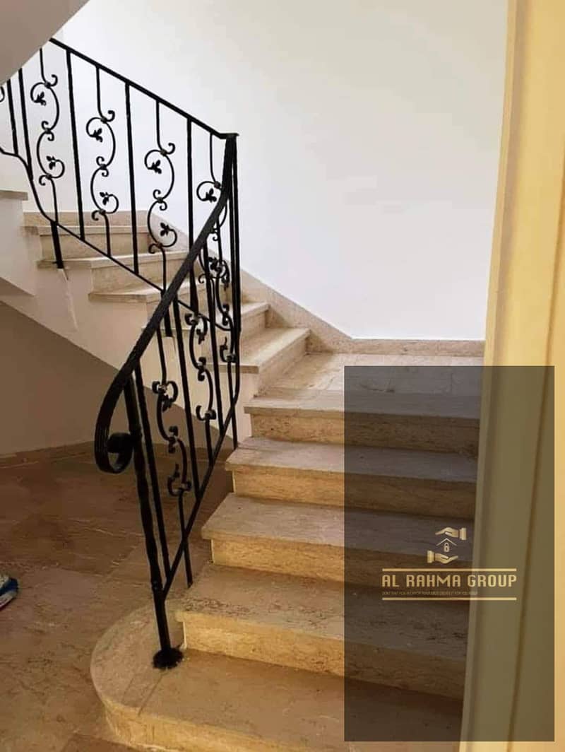A four-story villa for rent in Al Rehab City, New Cairo, next to Mall 1, the old market, and all services. Land area 300 sq m, built-up area 220 sq m. - Widok 5