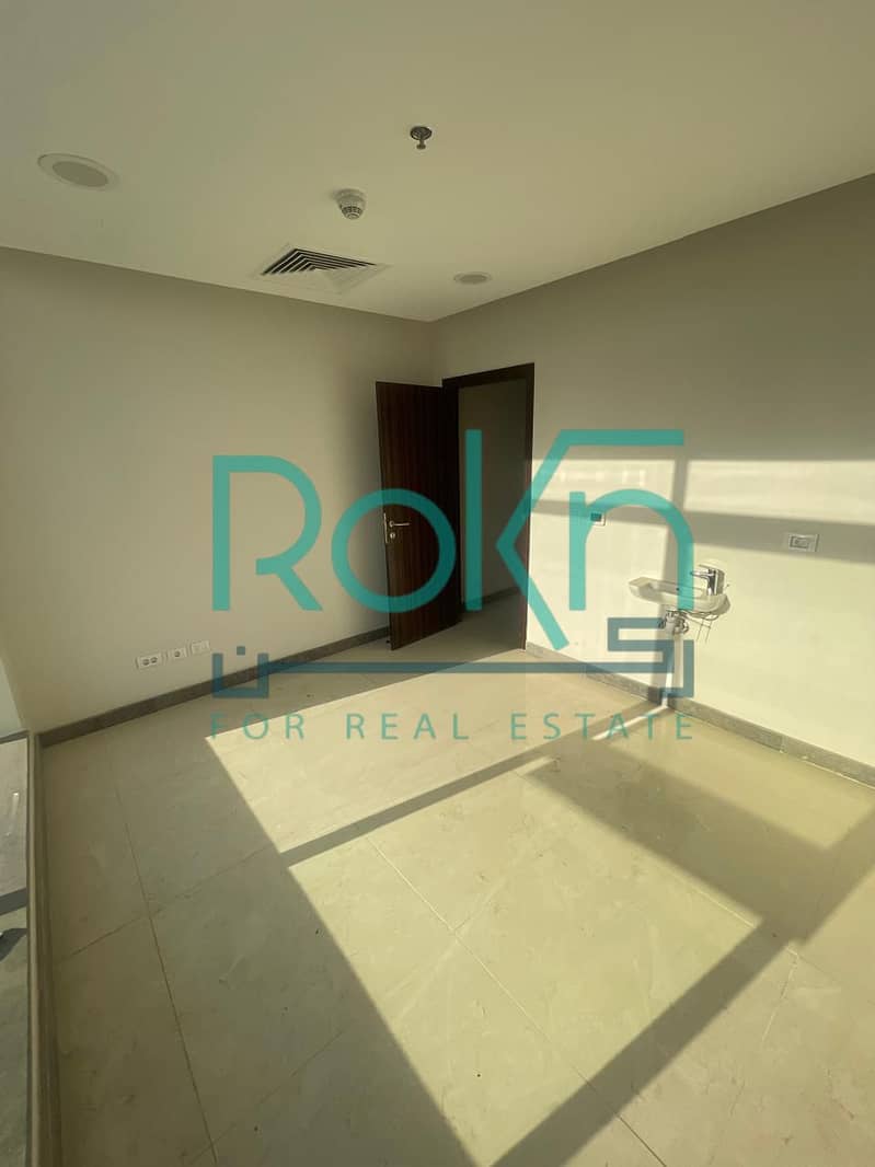 Office for rent, finished with air conditioning on El Basatin Mall Triphim, Sheikh Zayed - Widok 4