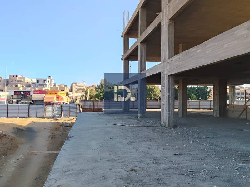 Cash snapshot! Ground floor shop for sale 20m + 17m outdoor in Downtown October with a 30% discount and delivery within a year! An irreplaceable investment opportunity. - Ansicht 5