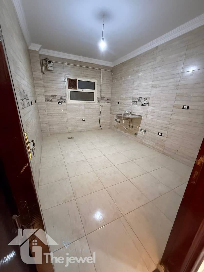 Super Lux 230m Apartment for Rent in North Lotus - 4th Floor with Elevator - Widok 4