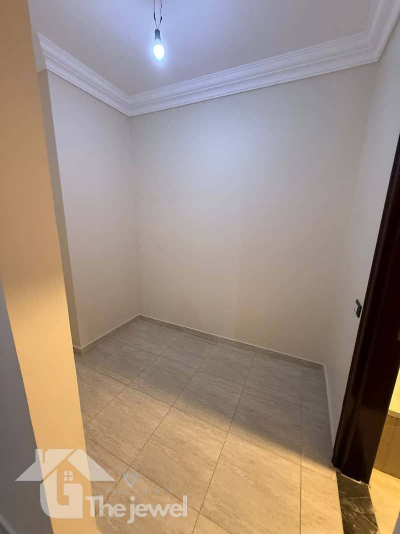 Super Lux 230m Apartment for Rent in North Lotus - 4th Floor with Elevator - Więcej