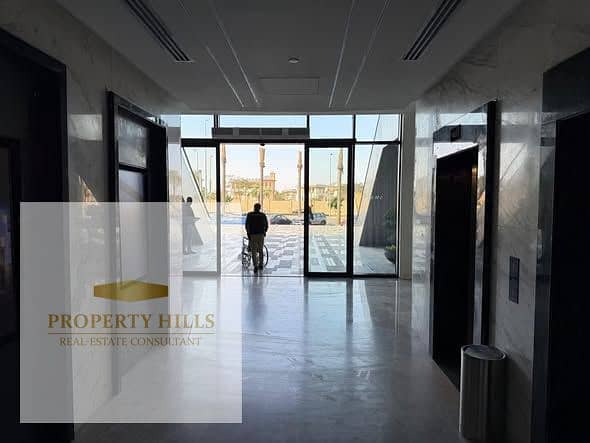Own your rented shop for 119,600 per month in the first entertainment mall in the Yasmin Villas area - Widok 3