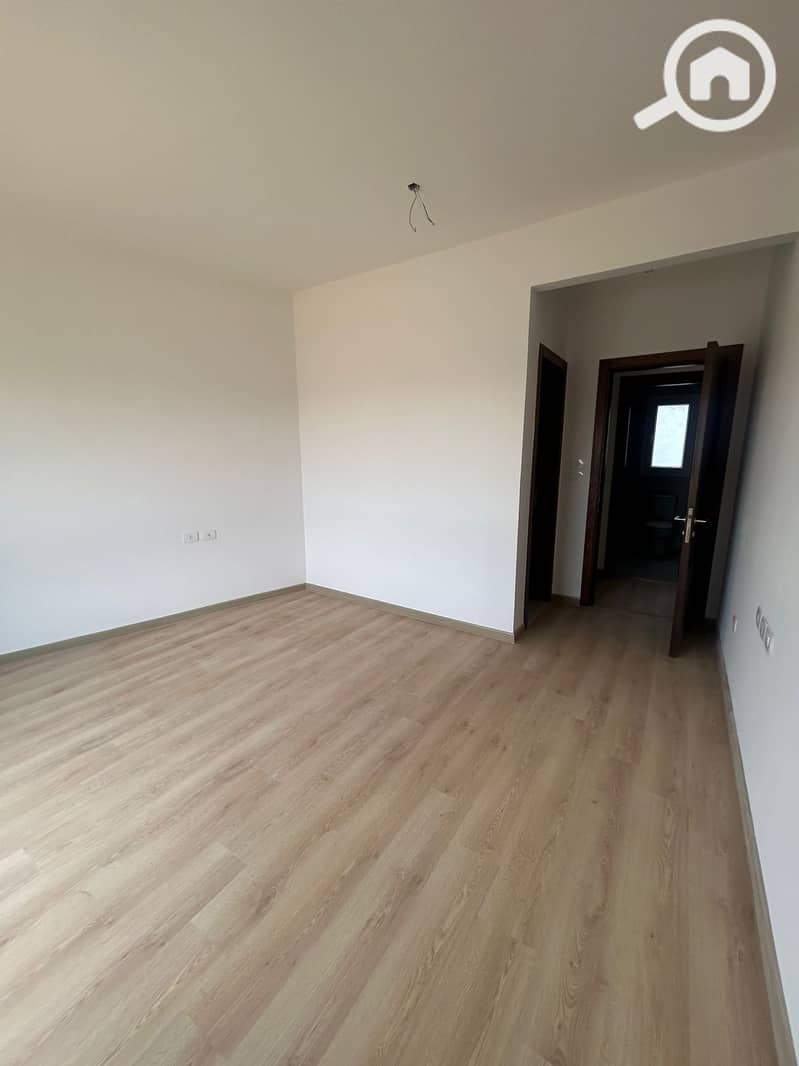 Ground floor with garden for rent at kayan compound - Mehr