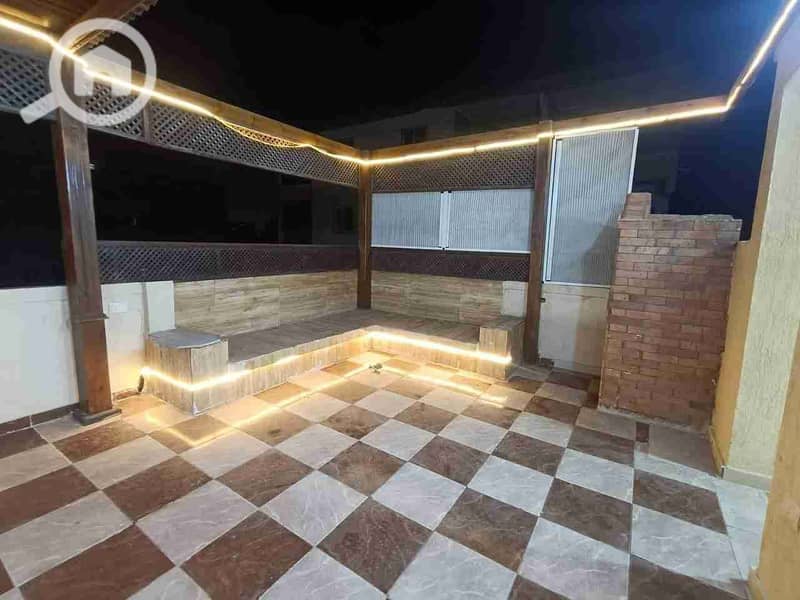 Duplex apartment for sale, 400 m, high-end finishing, with all facilities including water, electricity, natural gas, and an elevator. It has 3 bedrooms, a reception area of 4 pieces, 2 kitchens, and 2 bathrooms. Located on the 10th and 11th floors in Alexandria, Al-Ajami, Al-Bitash, Honeymoon Street, in a very distinguished location. - Ansicht 6