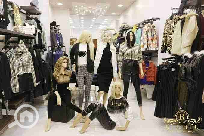 Commercial shop of 24 m for sale suitable for any commercial activity, super lux finishing, with all facilities including water, electricity, and bathroom, located in Alexandria, Al-Anjami, Al-Bitash, Ain Shams Street, in a very distinguished location. - Widok 2
