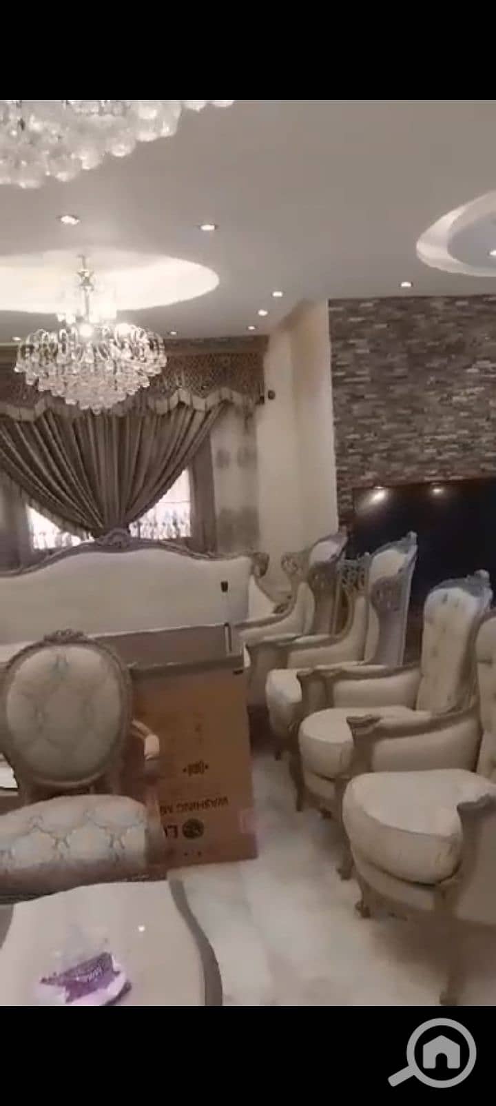 8 1000242793. jpg