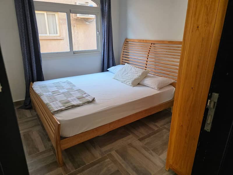 Sea View Villa | Private Garden | Pool 2 Mins Away | From The Owner - Więcej