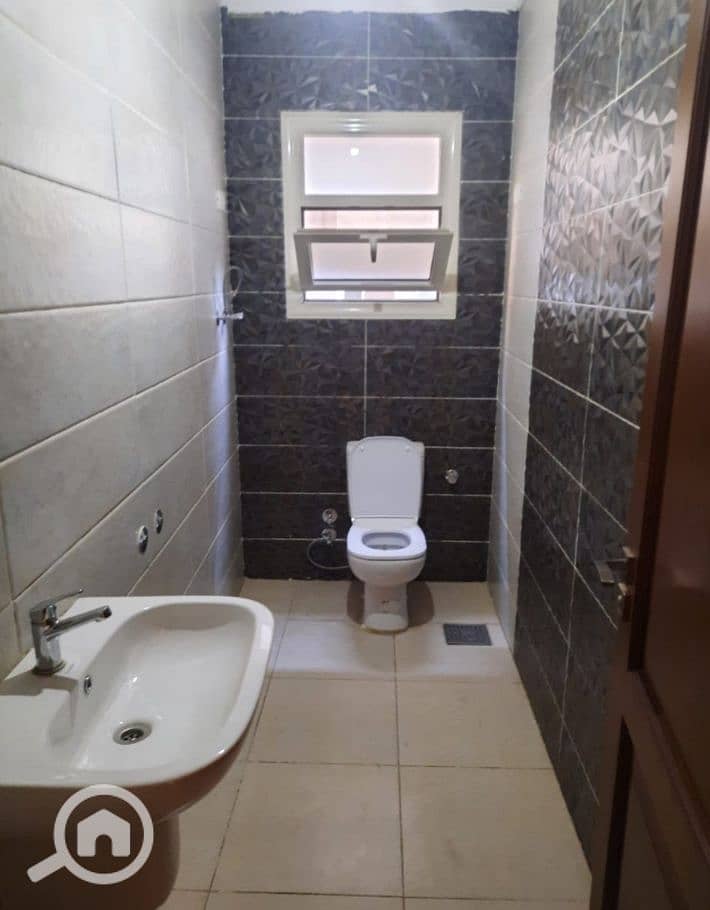First floor administrative license for rent from Ahmed Arabi main street in Mohandessin – pohled 4