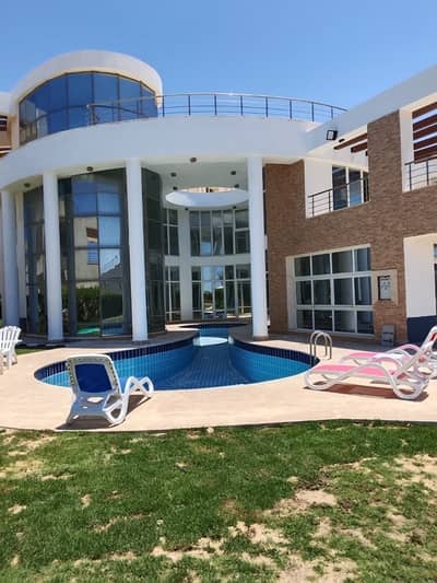7 Bedroom Villa for Sale in North Coast, Matruh - قصر للبيع - مارسيليا بيتش 4 - الساحل الشمالي 7 Bedroom Villa for Sale in North Coast, Matruh - قصر للبيع - مارسيليا بيتش 4 - الساحل الشمالي