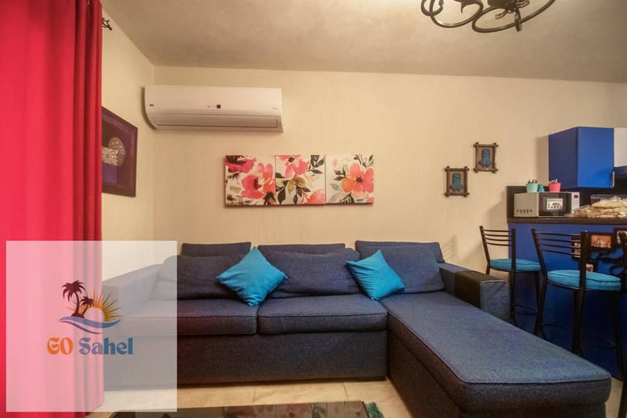 Chalet for rent in Mountain View — 3 bedrooms, second floor with roof and pool view. – pohled 4