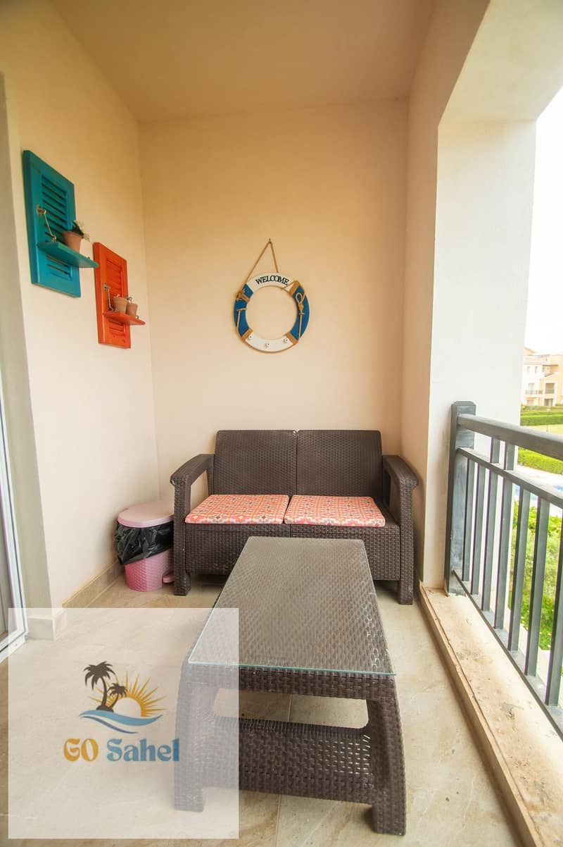 Chalet for rent in Mountain View — 3 bedrooms, second floor with roof and pool view. – další