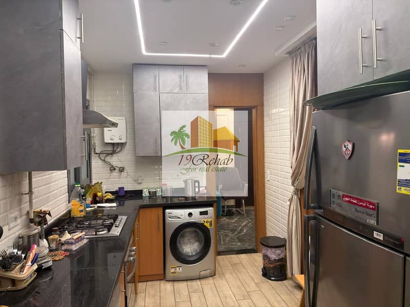 For Sale | SODIC Eastown Prime Location - Phase 1 - Fully Renovated Project: SODIC Eastown - New Cairo Location: Prime Location Flo - Widok 5