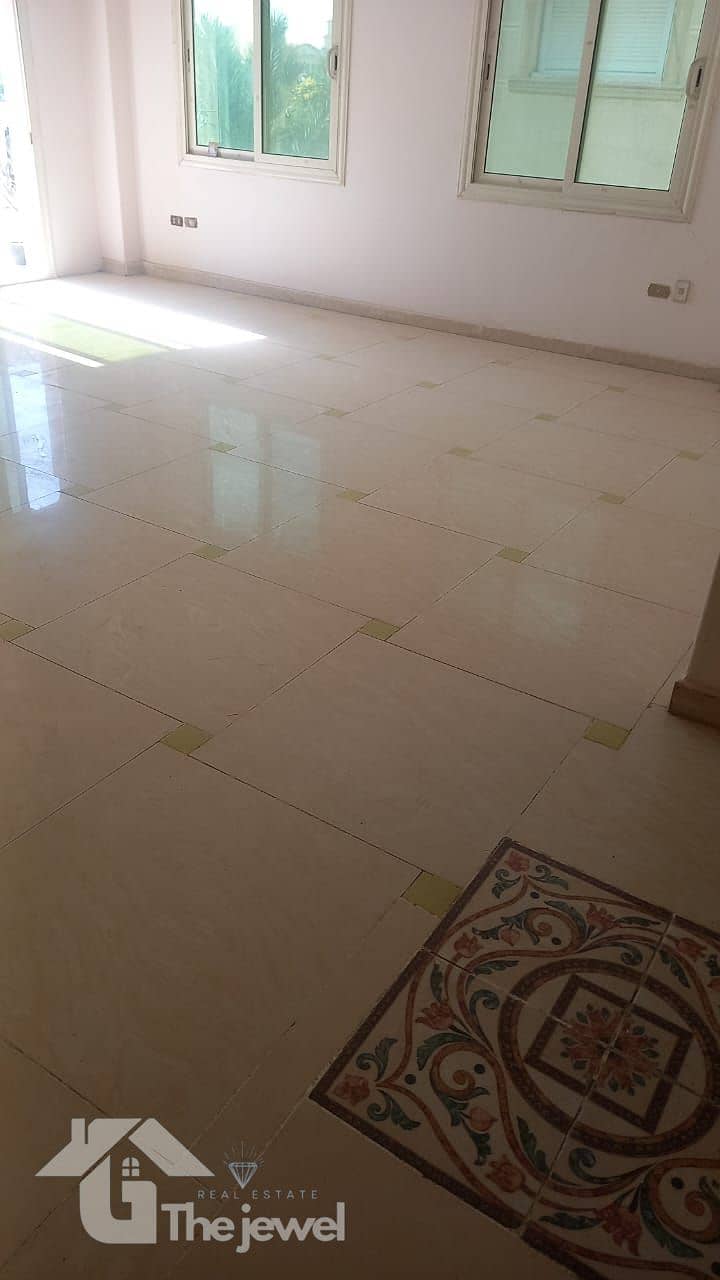 Apartment for Rent | 220 SQM | 2nd Floor | Super Lux | Near Waterway | Banafsg Villas | New Cairo - Widok 2