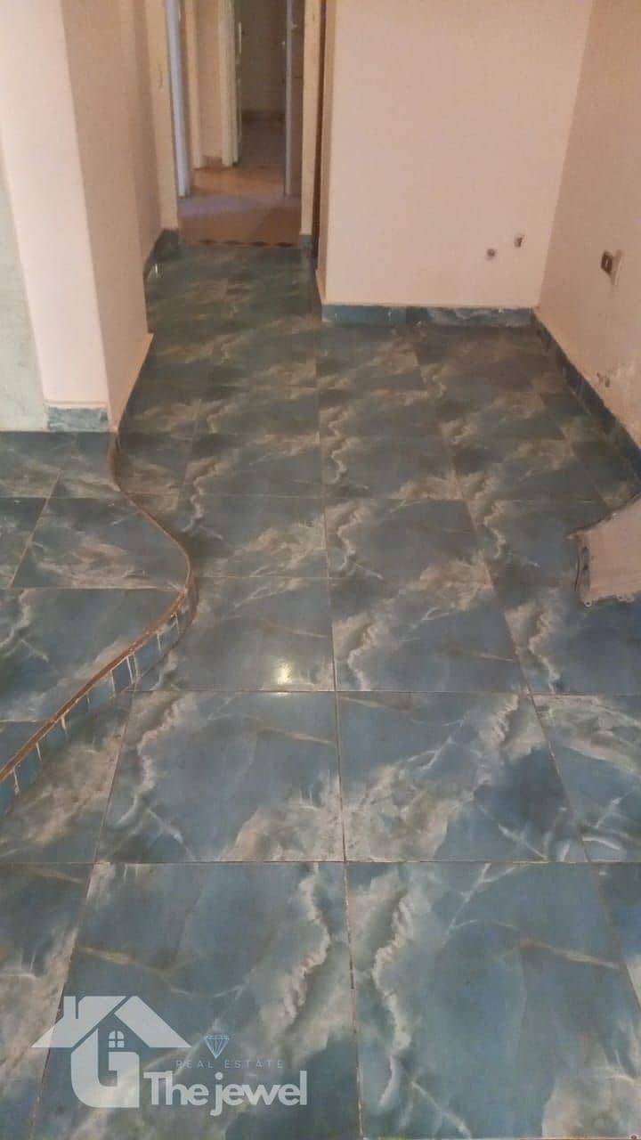 Apartment for Rent | 220 SQM | 2nd Floor | Super Lux | Near Waterway | Banafsg Villas | New Cairo - Widok 4