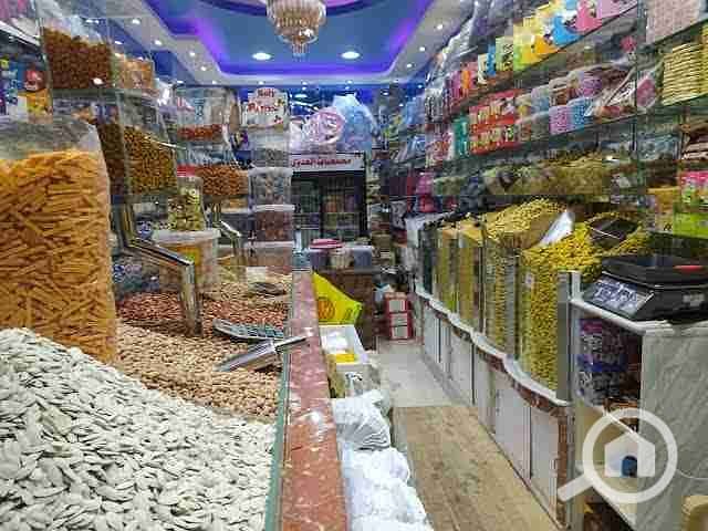 Shop for sale with 3 corner doors, super luxury finishing, includes all facilities: water and electricity, located in Alexandria, Al Agami, on the main Al Beitash Street in the golden square, in a very distinguished location. - Widok 2