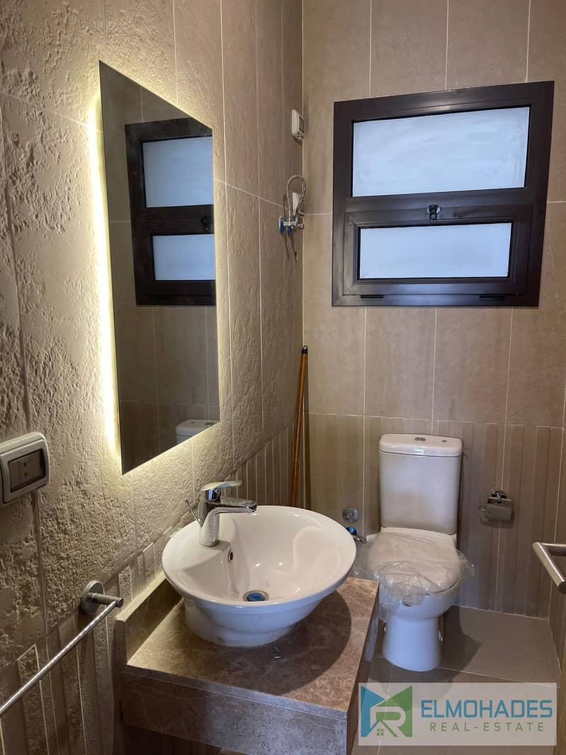 Apartment for rent in Compound Al-Marasem, 180 square meters with air conditioning, kitchen, and dressing room. First occupancy. - Widok 5
