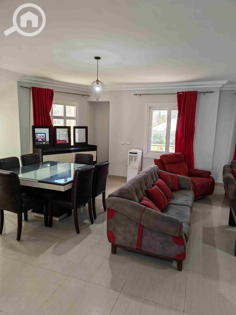 5-bedroom villa for rent in Marseille Beach 4, fully air-conditioned and directly by the pool. - Ansicht 5