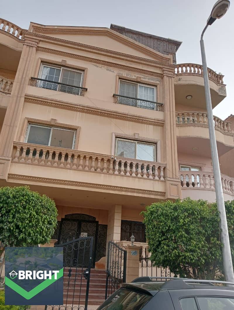 Penthouse with roof for sale at the lowest possible price - 310m - 3 bedrooms - with a very distinctive view - in Fifth District - Ansicht 3