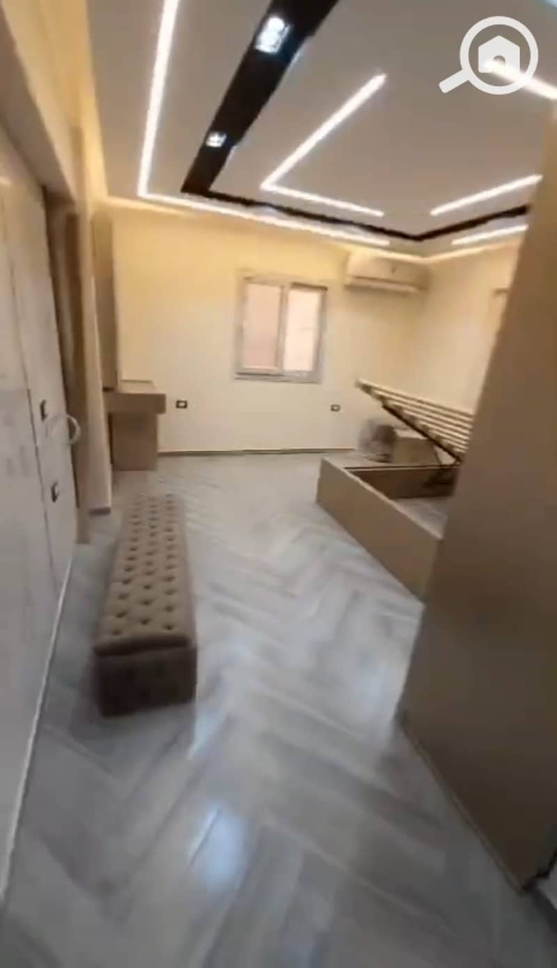 4 1000936900. jpg