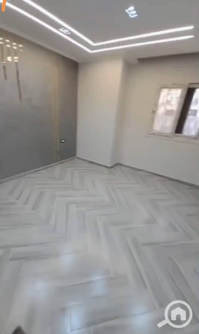 10 1000936897. jpg