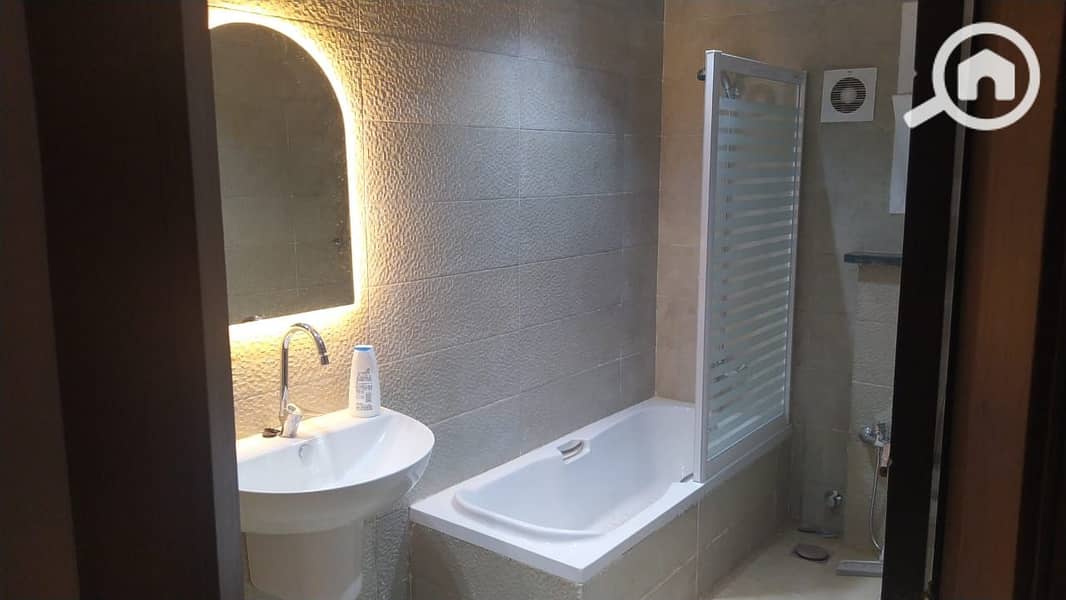 6-room office in the heart of downtown, 3 bathrooms, administrative tower - Ansicht 5
