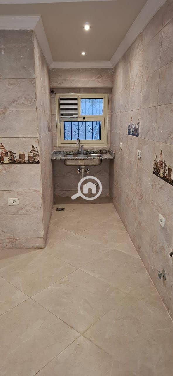 Exclusive duplex at Al-Yasmeen Villas on Sh90 North, near Al-Kababji Palace, Momon, and Bashar. - Więcej
