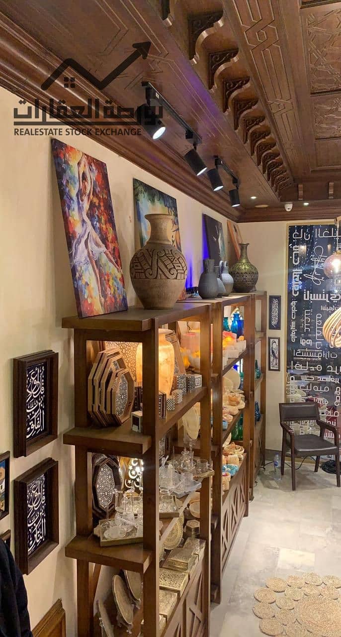 A very distinctive commercial shop for sale in Al-Rehab City - Eastern Market - Widok 4