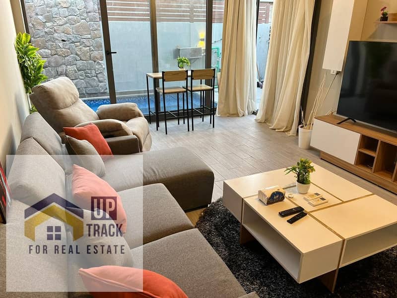 chalet one bedroom for rent with private heated pool – pohled 3