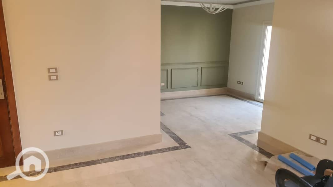 Luxury penthouse for rent in Mountain View ERK with private roof and spacious areas - Ansicht 2