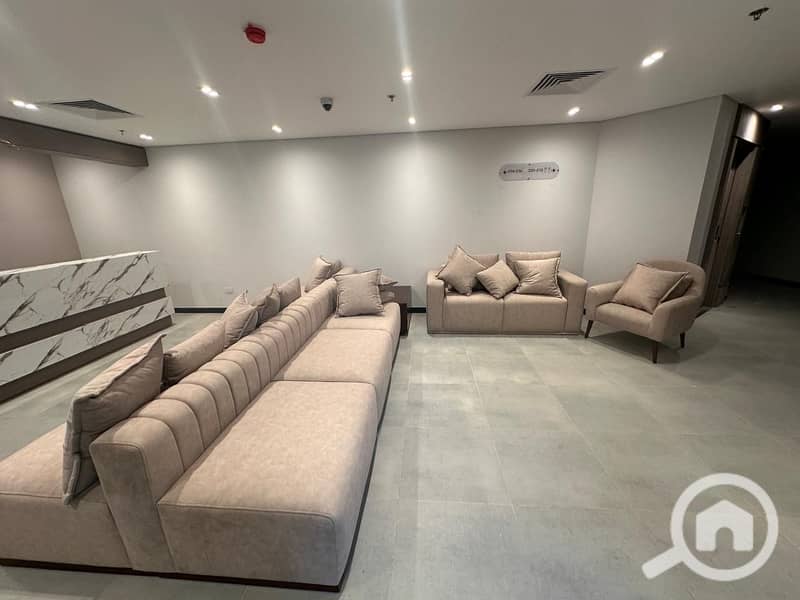 Clinic for rent 57m finished with air conditioning, very special location in Central Avenue, Sheikh Zayed, view of Park Street Mall - Ansicht 5