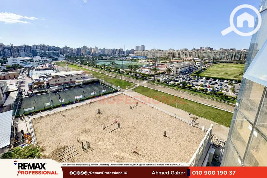Prime location direct open view overlooking Smouha Club apartment for rent in Smouha - Widok 2