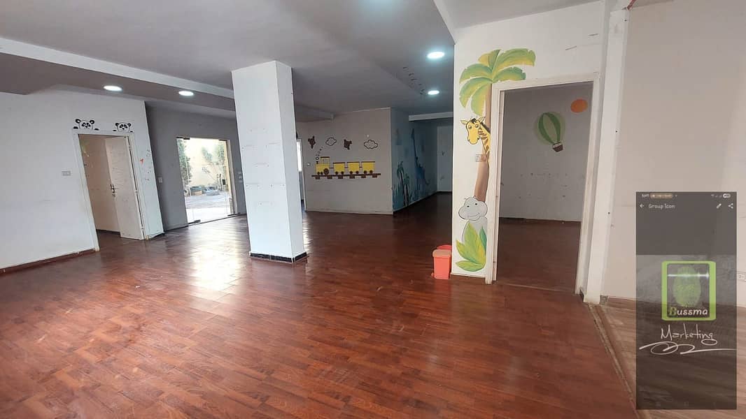 For rent, an administrative headquarters of 900 m² on the ground floor with a private garden of 400 m², west of Somid, October, with super lux finishing at a very special price. - Widok 4