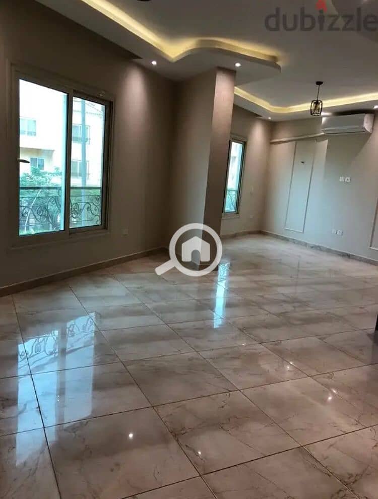 Apartment for rent in the First District - Fifth Settlement, with kitchen and air conditioning, overlooking South 90th Street and close to all services, ultra-super deluxe finishing - Ansicht 3