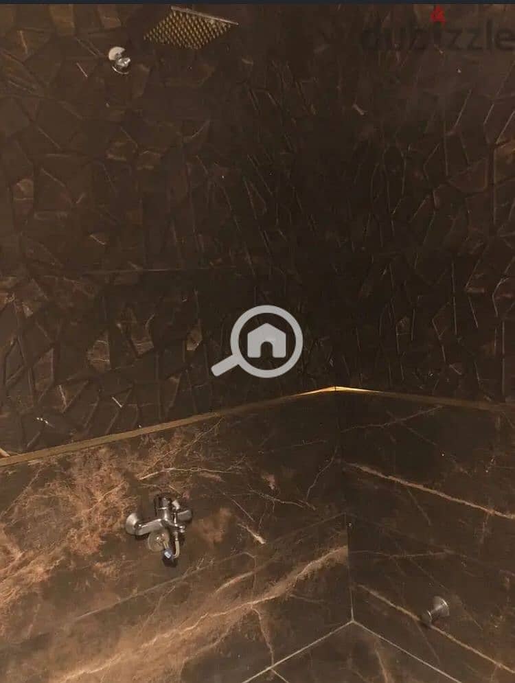 Apartment for rent in the First District - Fifth Settlement, with kitchen and air conditioning, overlooking South 90th Street and close to all services, ultra-super deluxe finishing - Mehr