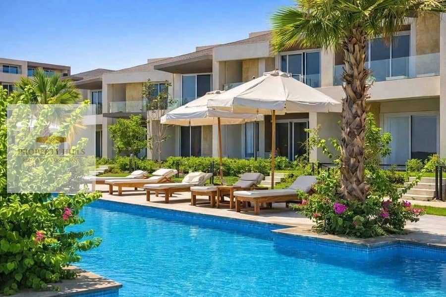 With a down payment of less than 2 million, a duplex chalet at a very special price in Baho El Sokhna, immediate delivery, sea view, and fully finished. - Ansicht 2