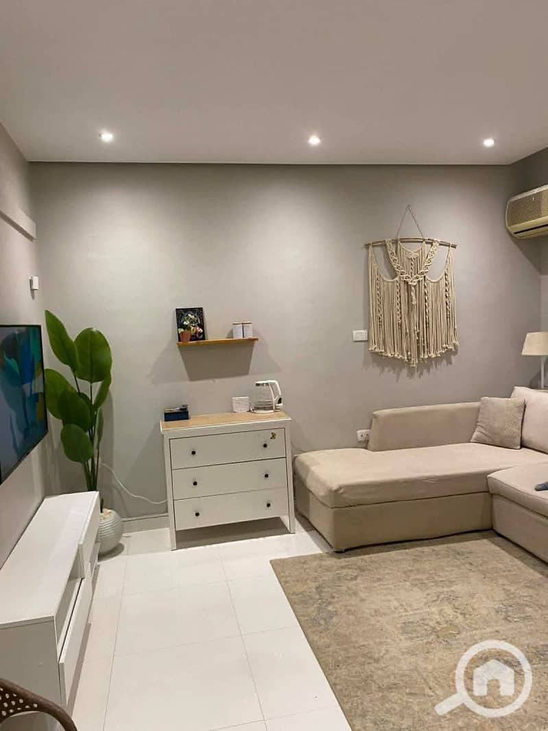 A luxury apartment in Al-Bustan Compound, First Settlement, with a distinctive finishing and a special location. – pohled 2