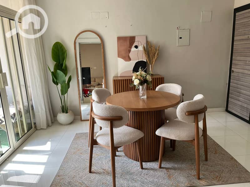 A luxury apartment in Al-Bustan Compound, First Settlement, with a distinctive finishing and a special location. – další