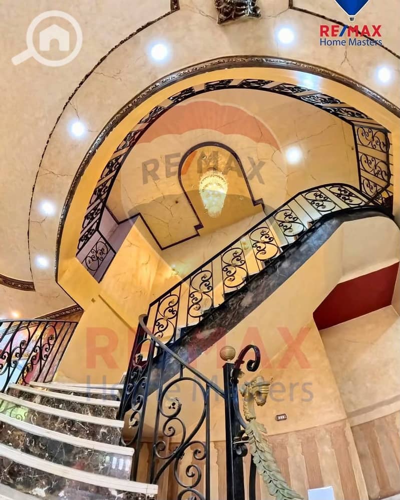 If you are looking for upscale housing in the University neighborhood in Mansoura... this is a rare opportunity that doesn't often occur. - Więcej