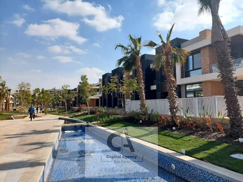 Townhouse for sale in Fifth Settlement with a 49% cash discount in Midtown Compound opposite the American University Or with a 10% down payment - Więcej