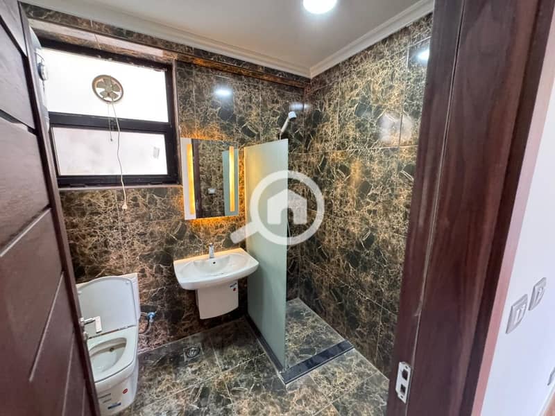 11 4c5711a3-be1f-47a7-9a09-68d8222b656f. jpg