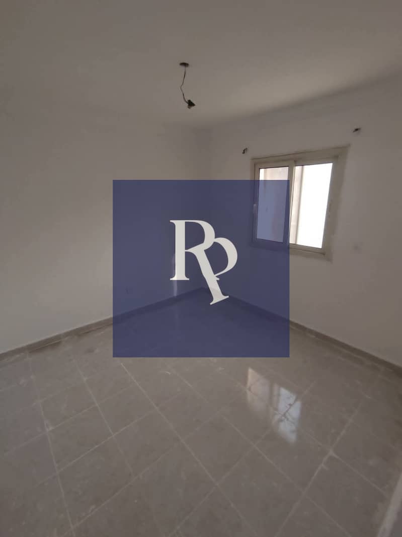 Unique waterfront apartment for sale in Gardenia City Compound near Abbas El Akkad and Nasr City, directly across from Taj City Compound. - Mehr
